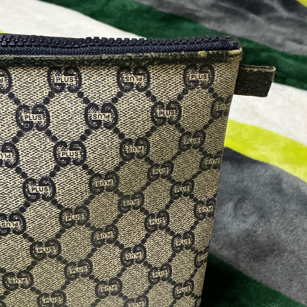 Rare Gucci Plus Beige and Blue Signature Pouch/Clutch - Picture 4 of 15